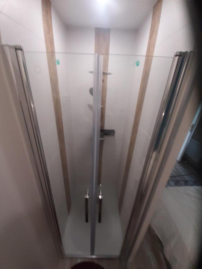 3 Apt T2 Cosy De 40 A 50 M2 Ideal Pour Un Deplacement Pro " Les Iris " Bourg-Saint-Andéol Εξωτερικό φωτογραφία